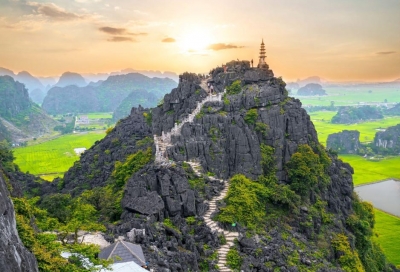 From Hanoi: 1D group tour to visit Ninh Binh - Lunch & Bus